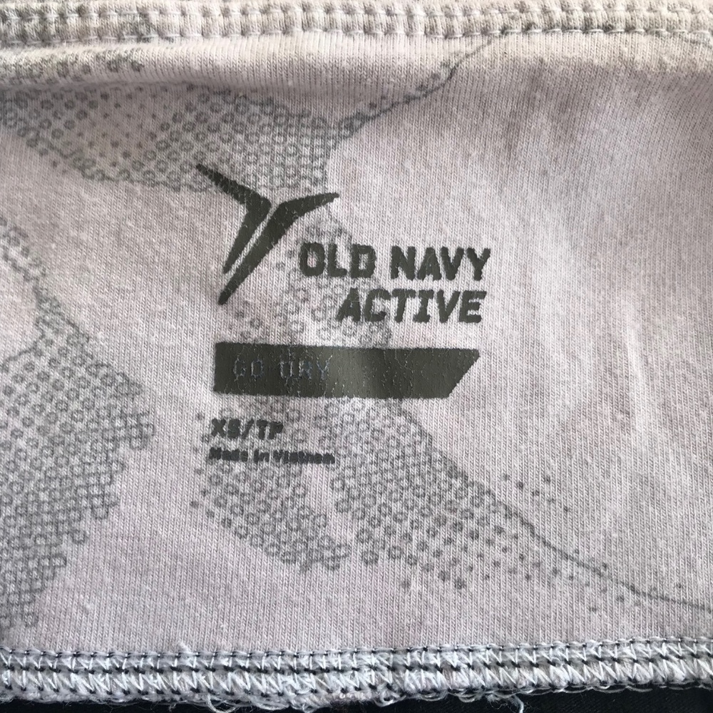old navy active - Picture 3 of 3